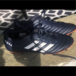 Women’s soccer cleats